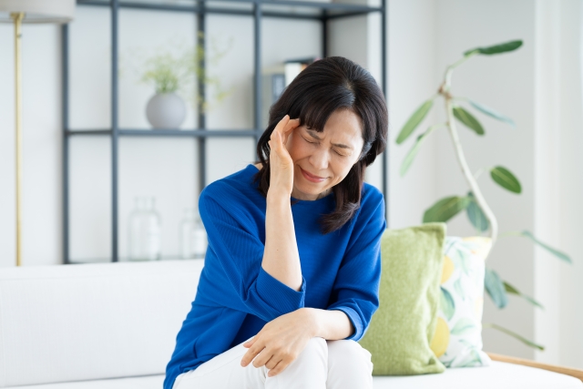 小田原の整骨院で後頭部・こめかみの頭痛改善