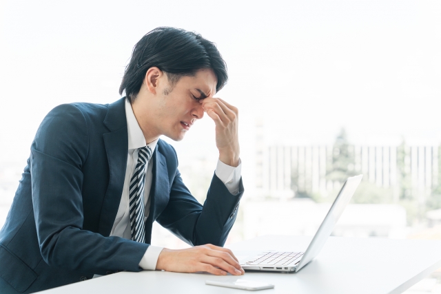 眼精疲労は“冷え”が原因？小田原の整骨院で首コリ改善＆血流アップ施術